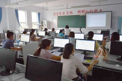 重慶光華女子職業(yè)中等專業(yè)學(xué)校熱門專業(yè)解析 教育咨詢服務(wù)引領(lǐng)職場(chǎng)新趨勢(shì)